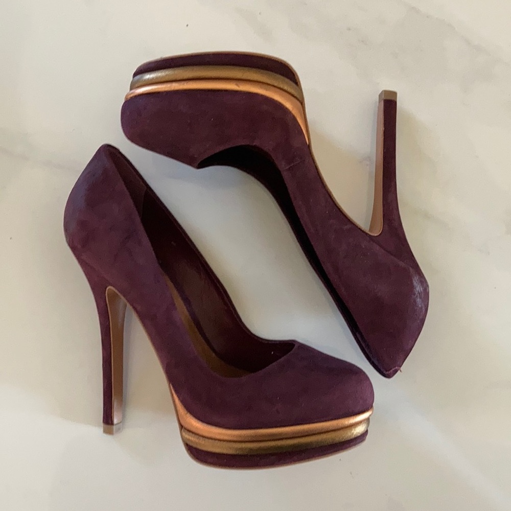 High heel shoes